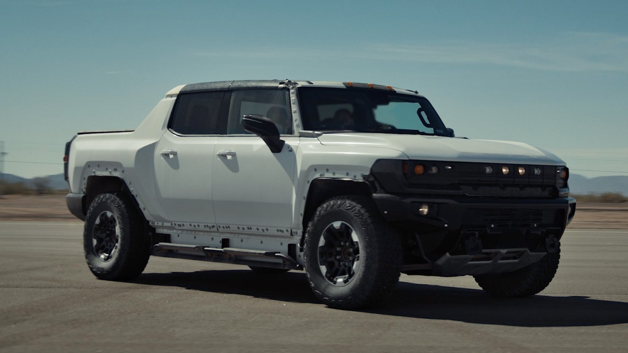 GMC HUMMER EV PICKUP CELEBRATES INDEPENDENCE DAY WITH ‘WATTS TO FREEDOM’