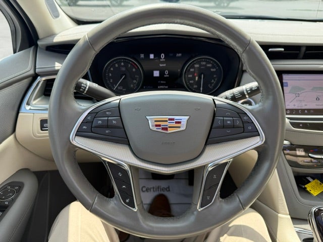 2022 Cadillac XT5 AWD Premium Luxury