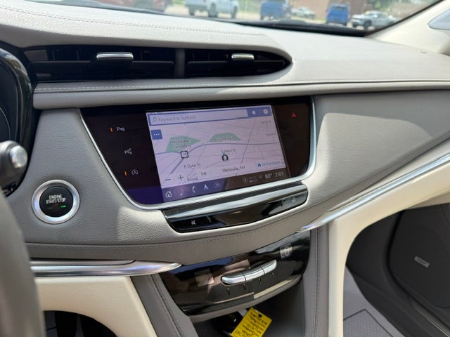 2022 Cadillac XT5 AWD Premium Luxury