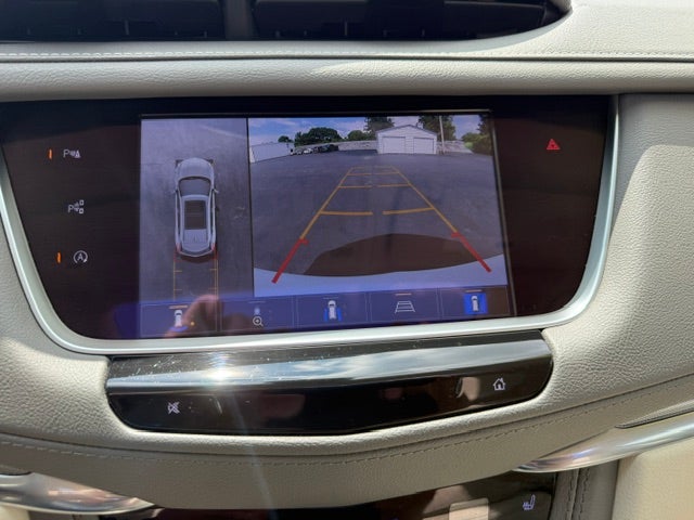 2022 Cadillac XT5 AWD Premium Luxury