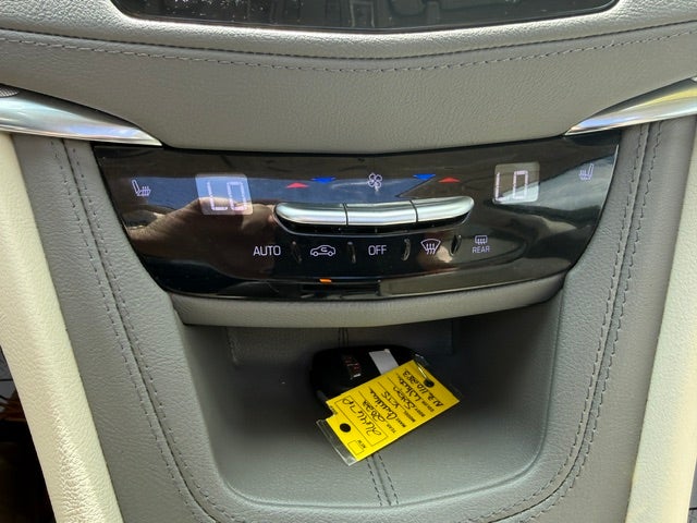 2022 Cadillac XT5 AWD Premium Luxury