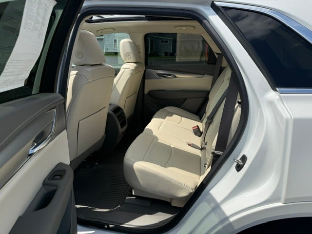 2022 Cadillac XT5 AWD Premium Luxury