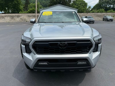 2024 Toyota Tacoma 4WD SR5